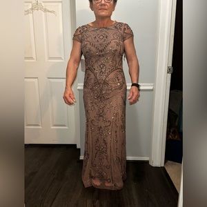 Pisarro Nights Rose Beaded gown Size 2 NWT